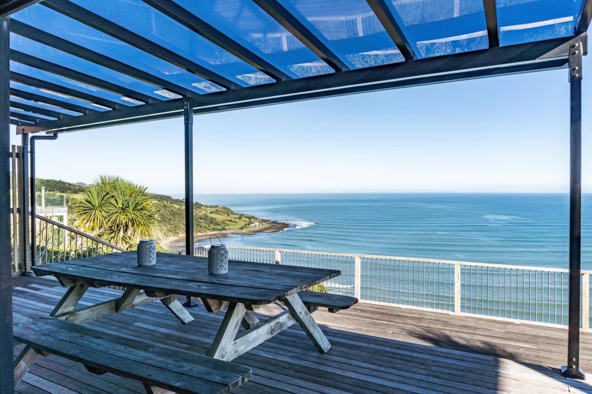Earles Place Raglan Exterior photo