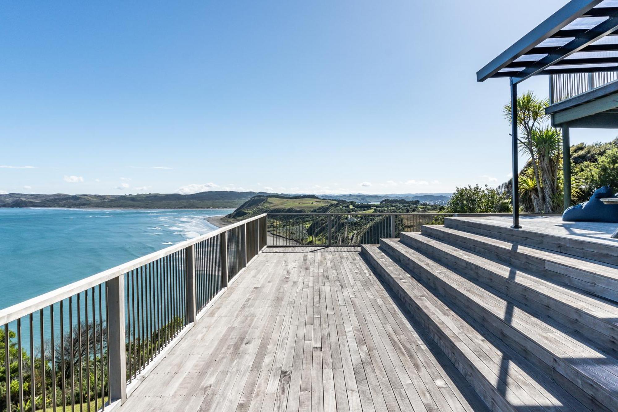 Earles Place Raglan Exterior photo