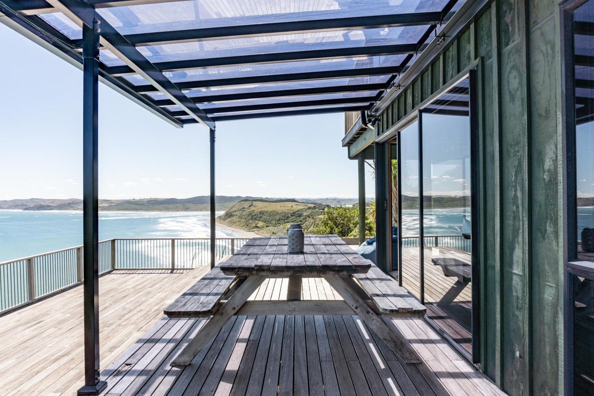 Earles Place Raglan Exterior photo