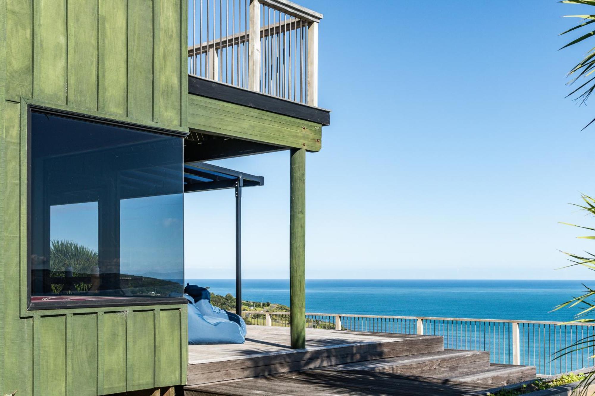 Earles Place Raglan Exterior photo